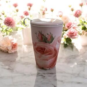 BNWOT Tea forte Floral Pink Ceramic Tea Mug with Lid